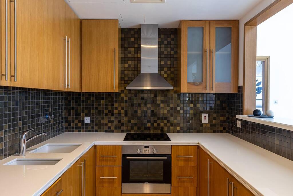Dubai Marina, Two Bedrooms Apartment With Full Marina View Екстериор снимка